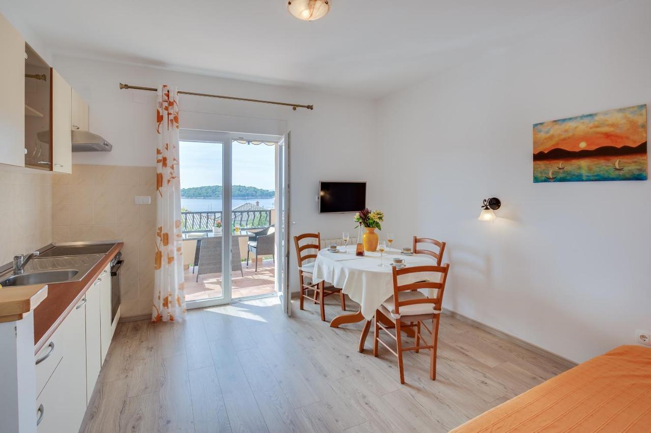 Juric Apartments-Rab Palit Bagian luar foto